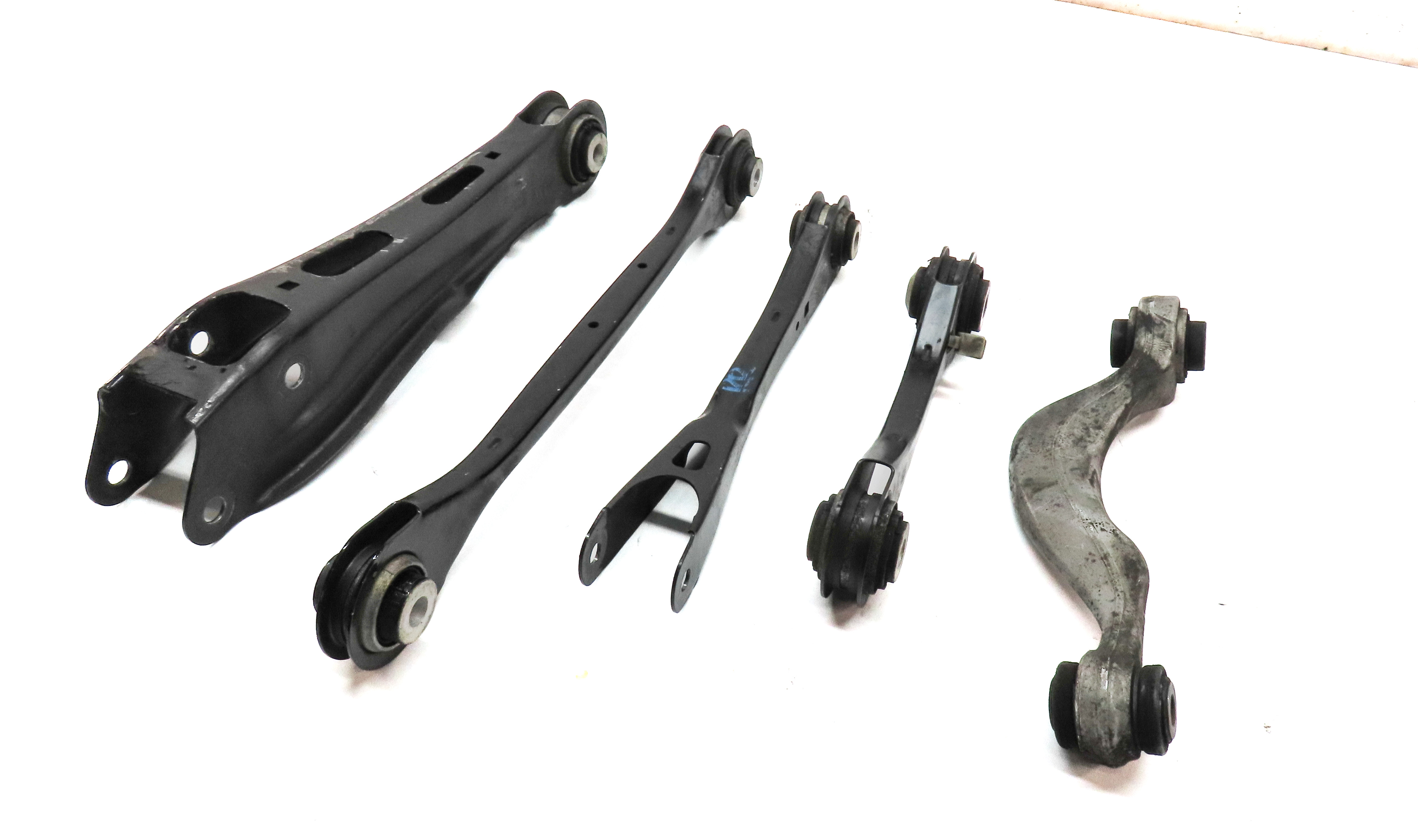 18-23 BMW X3 X4 X4M (F98 G01 G02) REAR RIGHT PASSENGER SIDE CONTROL ARM SET 5 — exact item pictured